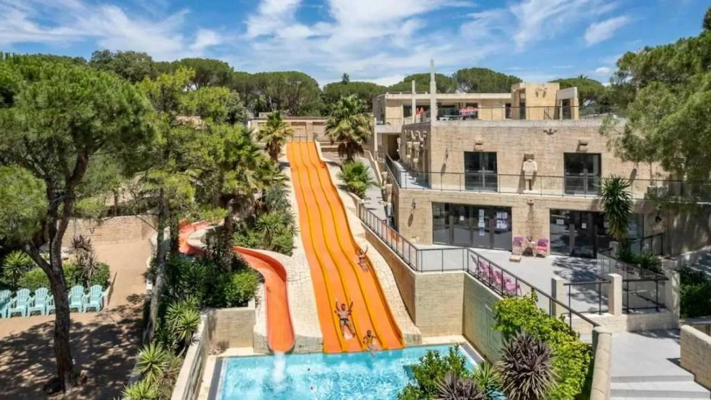 Campsite Camping 5 Etoiles - Parc Aquatique - Eebafi Le Muy